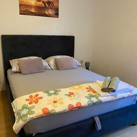 Apartmani Marija Povljana Kültér fotó