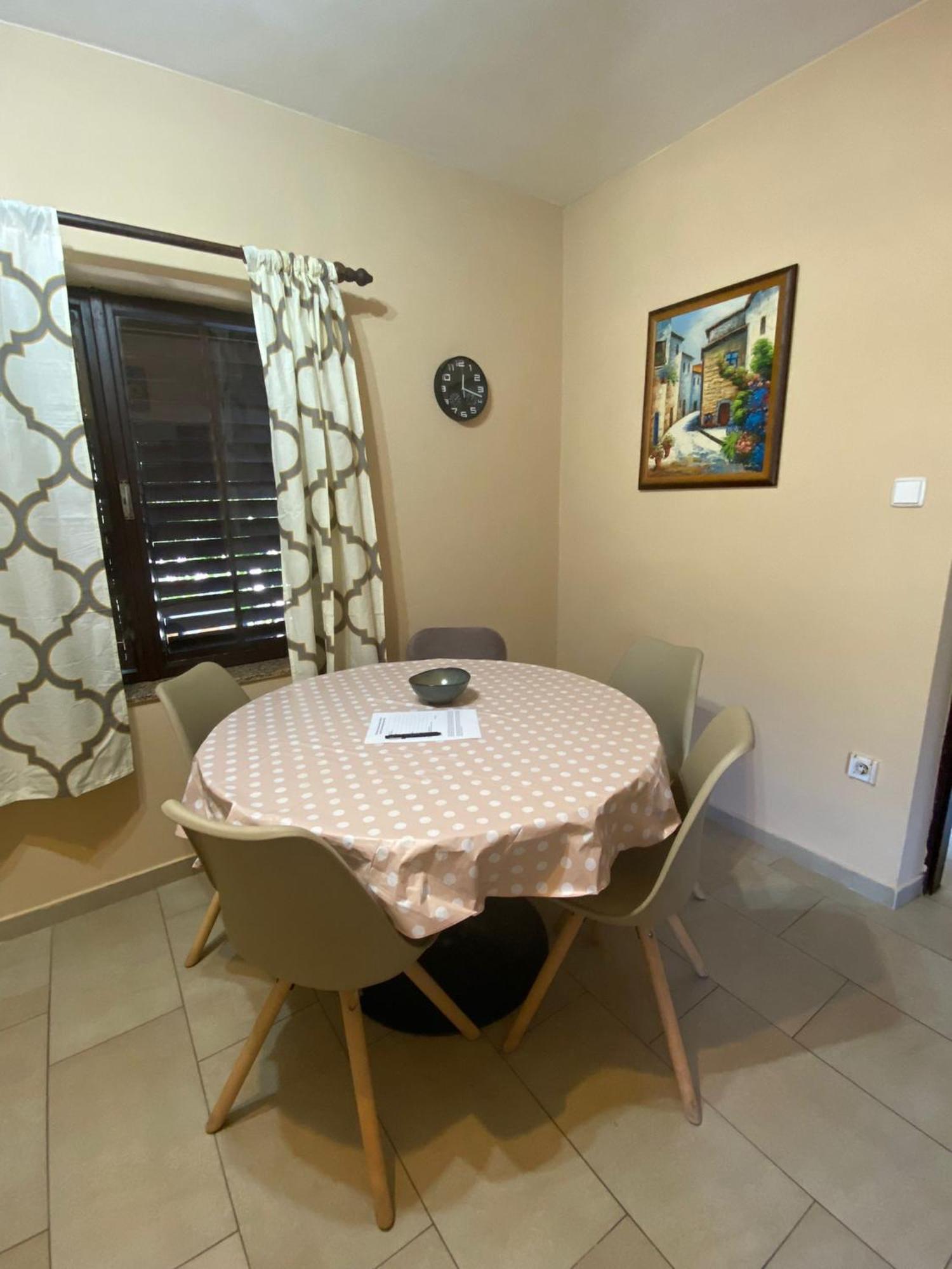 Apartmani Marija Povljana Kültér fotó